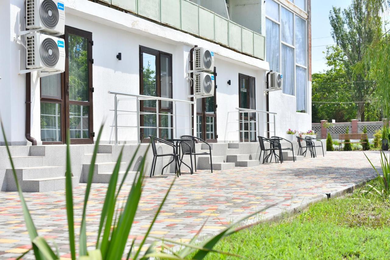 Reef Hotel Koblevo Exterior photo